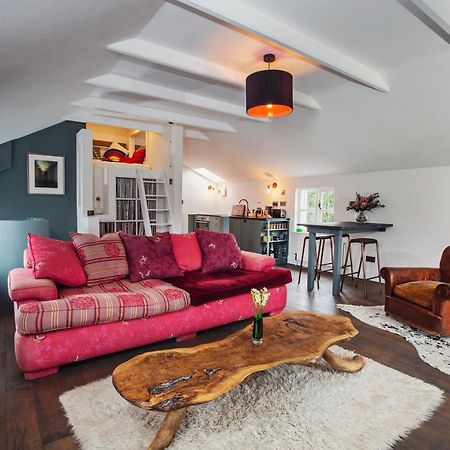 Black Mountains Stylish Hideaway, Nr Crickhowell Llanbedr  外观 照片